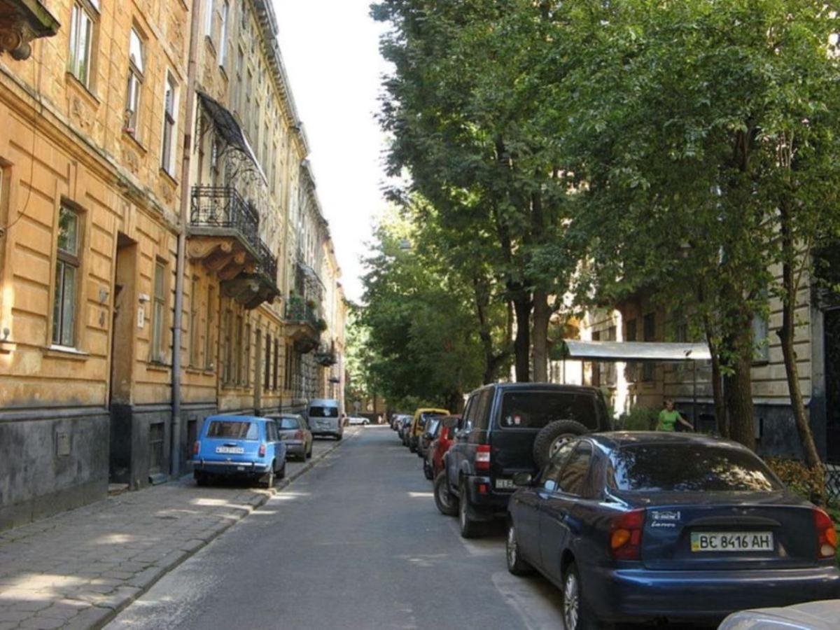 Львовский Дворик Lviv Exteriör bild